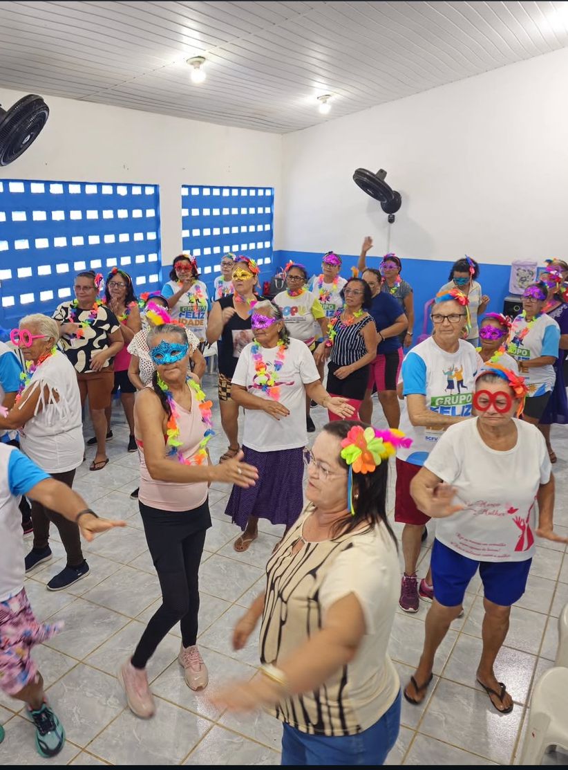 Grupo de Idosas "Feliz Idade" celebra o Carnaval em Sertãozinho